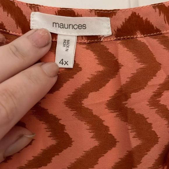 Maurice’s Atwood Sleeveless Blouse Pink Zig Zag Print 4X - Picture 3 of 5